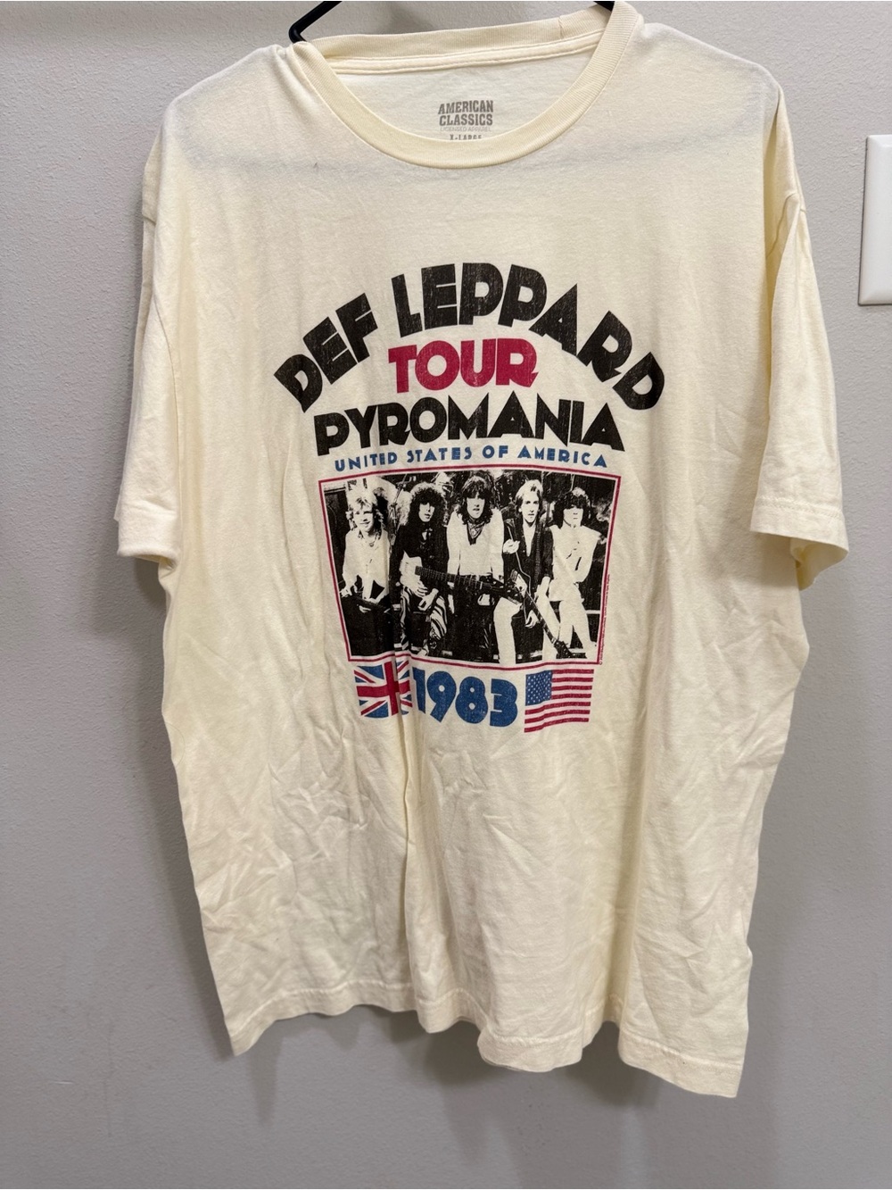 Def Leppard Pyromania 1983 Tour Tee XL American Classics Rock Band